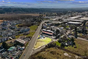 4735 Auburn Wy N, Auburn, WA 98002 - Photo 1