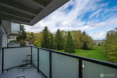 3722 27th Place W #301, Seattle, WA 98199 - Photo 7