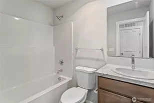 310 N Aspen St, Tieton, WA 98947 - Photo 5