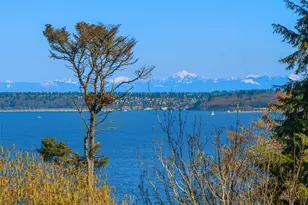 10700 NE Broomgerrie Rd, Bainbridge Island, WA 98110 - Photo 35