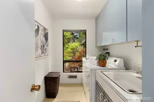 10700 NE Broomgerrie Rd, Bainbridge Island, WA 98110 - Photo 31