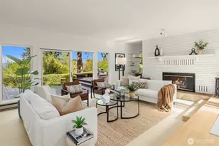 10700 NE Broomgerrie Rd, Bainbridge Island, WA 98110 - Photo 9