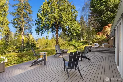 10700 NE Broomgerrie Road, Bainbridge Island, WA 98110 - Photo 11