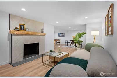 10723 Densmore Avenue N, Seattle, WA 98133 - Photo 19