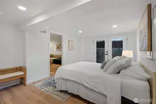 10723 Densmore Ave N, Seattle, WA 98133 - Photo 27