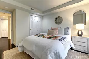 11011 NE 12th St, Bellevue, WA 98004 - Photo 17