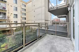11011 NE 12th St, Bellevue, WA 98004 - Photo 23