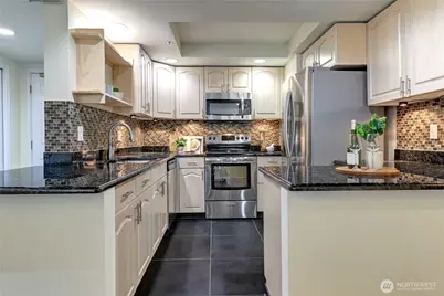 11011 NE 12th Street #202, Bellevue, WA 98004 - Photo 11