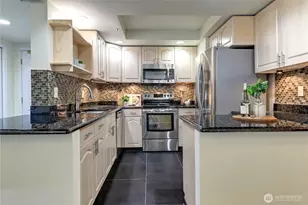 11011 NE 12th St, Bellevue, WA 98004 - Photo 11