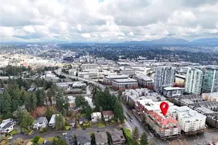 11011 NE 12th St, Bellevue, WA 98004 - Photo 27