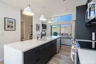 1418 Cottage Ln, Chelan, WA 98816 - Photo 11