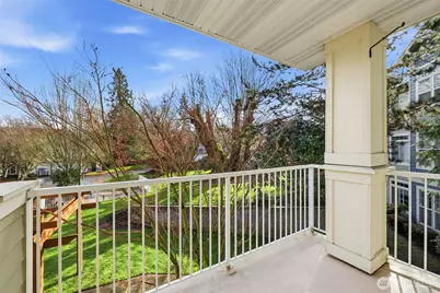 2046 Newport Way NW #11-7, Issaquah, WA 98027 - Photo 21