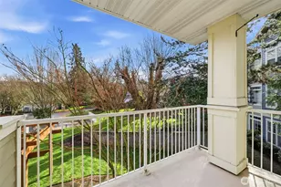 2046 Newport Way NW, Issaquah, WA 98027 - Photo 21