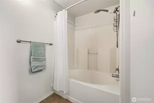 2046 Newport Way NW, Issaquah, WA 98027 - Photo 19