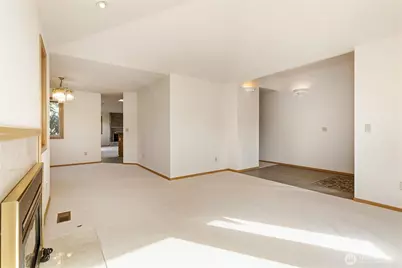 8523 199th Place SW, Edmonds, WA 98026 - Photo 11