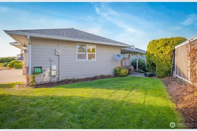7001 57th Street NE, Marysville, WA 98270 - Photo 29