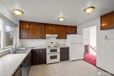 3703 SW 191st Place SW, Lynnwood, WA 98036 - Photo 7