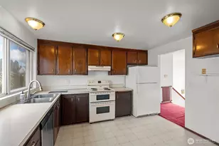 3703 SW 191st Pl, Lynnwood, WA 98036 - Photo 7