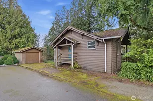 11716 16th Ave NE, Seattle, WA 98125 - Photo 1