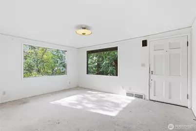 11716 16th Avenue NE, Seattle, WA 98125 - Photo 7