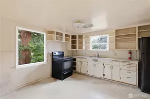 11716 16th Ave NE, Seattle, WA 98125 - Photo 13