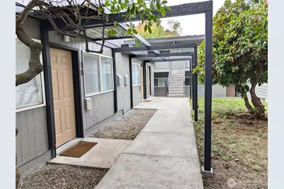 8805 14th Avenue S, Seattle, WA 98108 - Photo 1