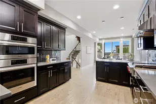 11422 NE 92nd St, Kirkland, WA 98033 - Photo 7