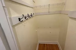 901 NE 43rd St, Seattle, WA 98105 - Photo 5