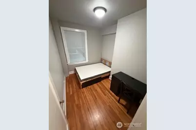 901 NE 43rd Street #106, Seattle, WA 98105 - Photo 3