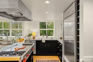 3560 Campbell St NE, Bainbridge Island, WA 98110 - Photo 15