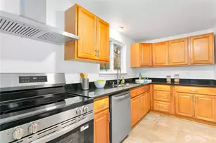 18618 8th Ave Ct E, Spanaway, WA 98387 - Photo 11