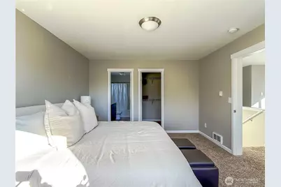 582 Mount Olympus Avenue SE, Ocean Shores, WA 98569 - Photo 15