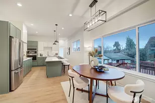 7008 Linden Ave N, Seattle, WA 98103 - Photo 13