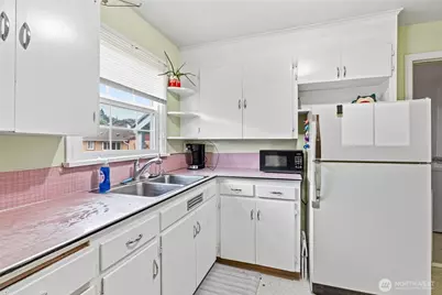 3943 Ocean Beach Highway, Longview, WA 98632 - Photo 15