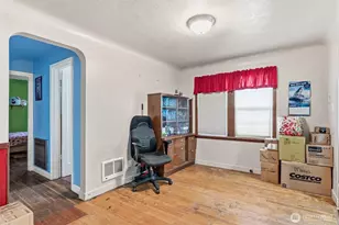 3943 Ocean Beach Hwy, Longview, WA 98632 - Photo 9