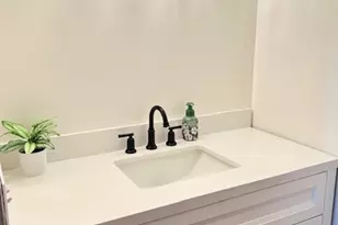 1320 N Oak Harbor St, Oak Harbor, WA 98277 - Photo 11