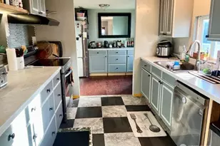 1320 N Oak Harbor St, Oak Harbor, WA 98277 - Photo 7