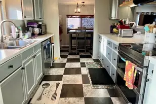 1320 N Oak Harbor St, Oak Harbor, WA 98277 - Photo 5