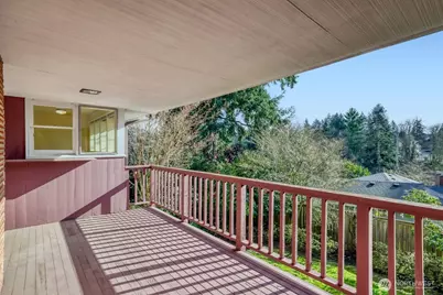 4573 Purdue Avenue NE, Seattle, WA 98105 - Photo 11