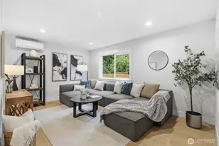 8815 Densmore Ave N, Seattle, WA 98103 - Photo 33