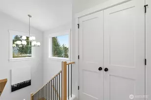 8815 Densmore Ave N, Seattle, WA 98103 - Photo 35