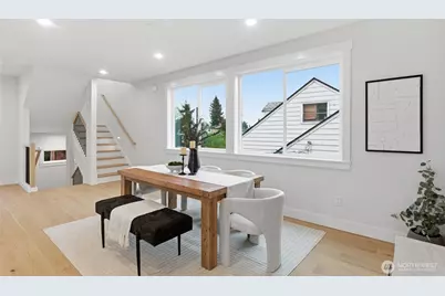 8815 Densmore Avenue N, Seattle, WA 98103 - Photo 17