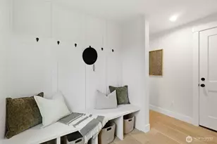 8815 Densmore Ave N, Seattle, WA 98103 - Photo 3