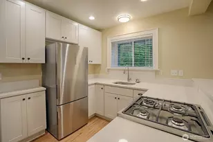416 Summit Ave E, Seattle, WA 98102 - Photo 7