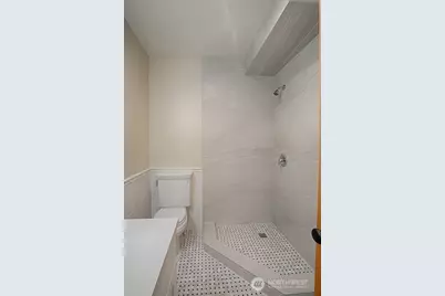 416 Summit Avenue E, Seattle, WA 98102 - Photo 11