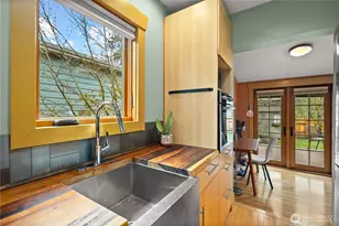 7315 24th Ave NE, Seattle, WA 98115 - Photo 11