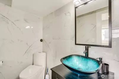 2585 West Beach Road, Oak Harbor, WA 98277 - Photo 31