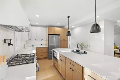 62 165th Avenue SE, Bellevue, WA 98008 - Photo 13