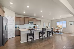 1339 Baker Heights Loop, Bremerton, WA 98312 - Photo 3