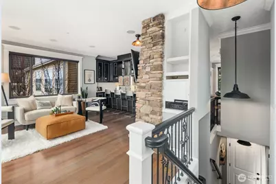 4013 E Lake Sammamish Shore Lane, Sammamish, WA 98075 - Photo 13